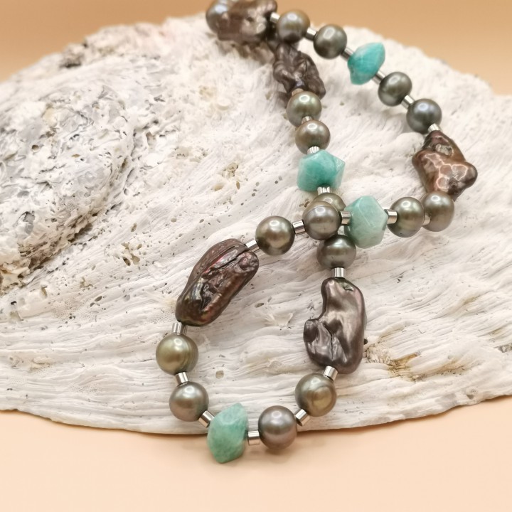 Süßwasserperlen Halskette Baroque Perlen grau Amazonit Länge 39 cm