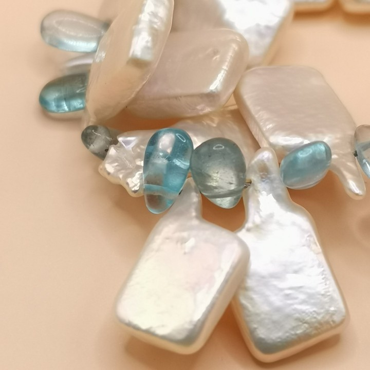 Süßwasserperlen Halskette Baroque Perlen Keshi Perlen Apatite weiß eisblau