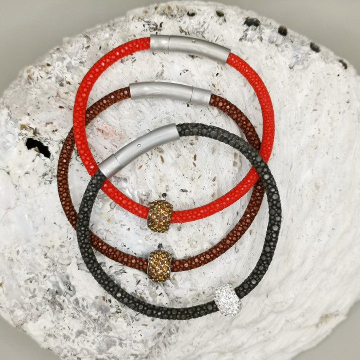 Rochenleder Armband Strassrondelle verschiedene Farben und Längen