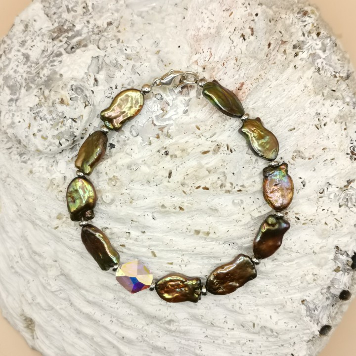 Süßwasserperlen Armband Baroque Perlen grün Fischform Swarovski Kristall Länge 20.5 cm