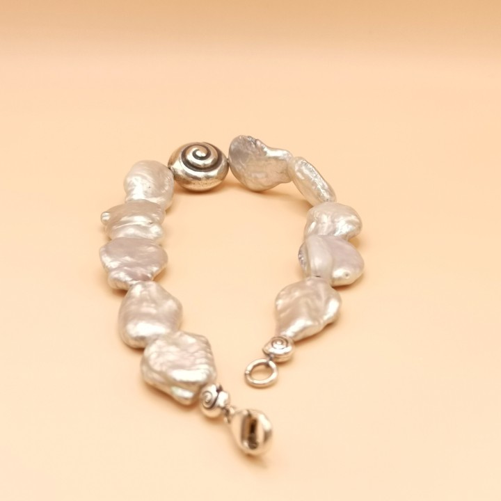 Freshwater pearls Bracelet Keshi pearls grey silver shell Length 21.5 cm