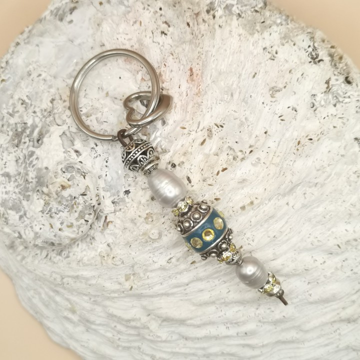 Freshwater pearls Keychain Baroque pearls blue Tibetan bead rhinestone Length 11 cm