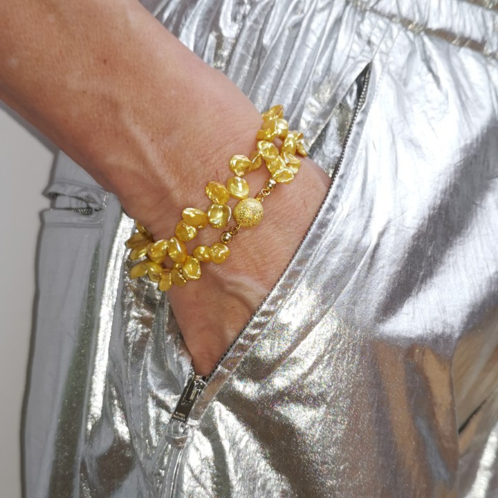 Freshwater pearls Bracelet Keshi pearls gold double-rowed Length 18 cm